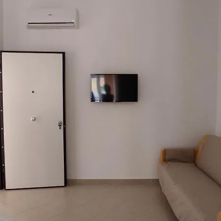 Affittasi Per Vacanze בוטריצ'לו